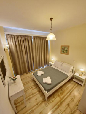 Alexandra Studio 2